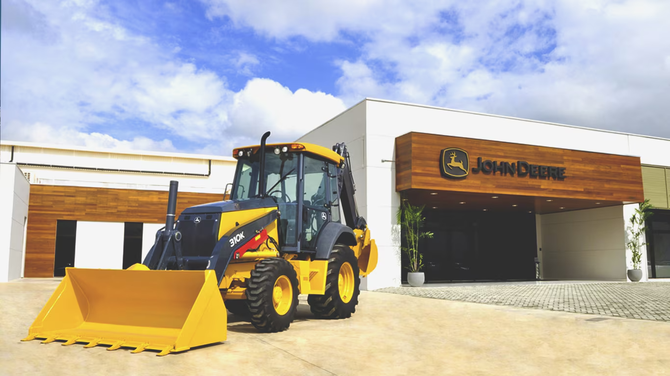 JOHN DEERE